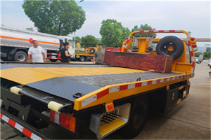 阿巴嘎旗附近拖车电话号码服务